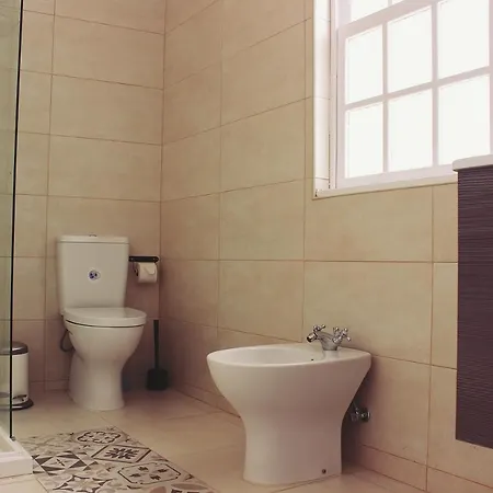 Avenida Viana - And River