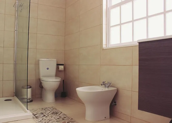 Avenida Viana - And River